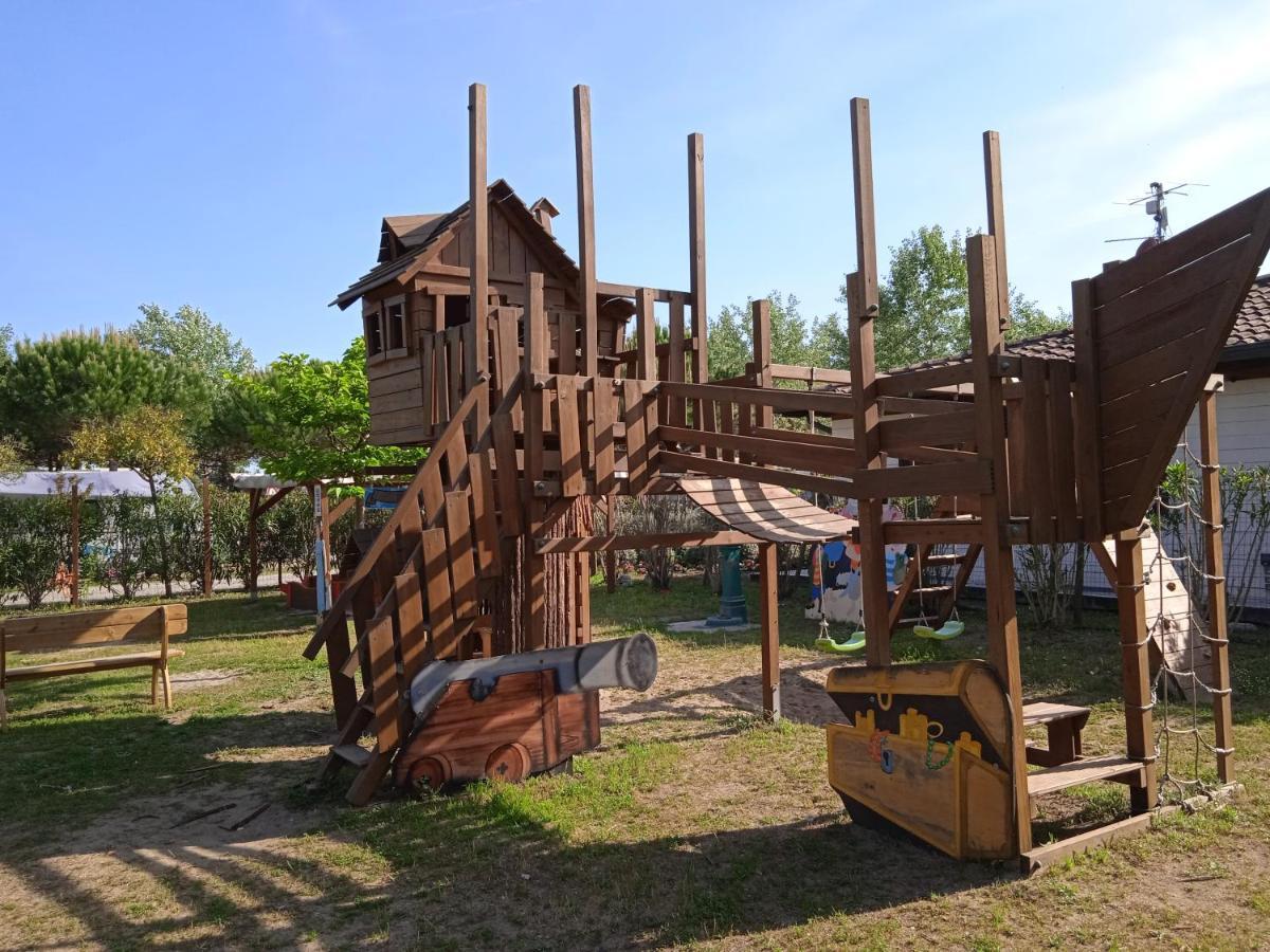 Mobile Home Viareggio - Including Airco- Camping Paradiso - G008 Luaran gambar